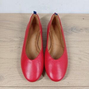 dr LIZA Flats Womens 9.5M Apple Red Leather Round Toe Slip On Everyday Shoes